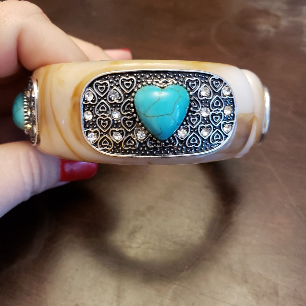 Bangle bracelet NWOT